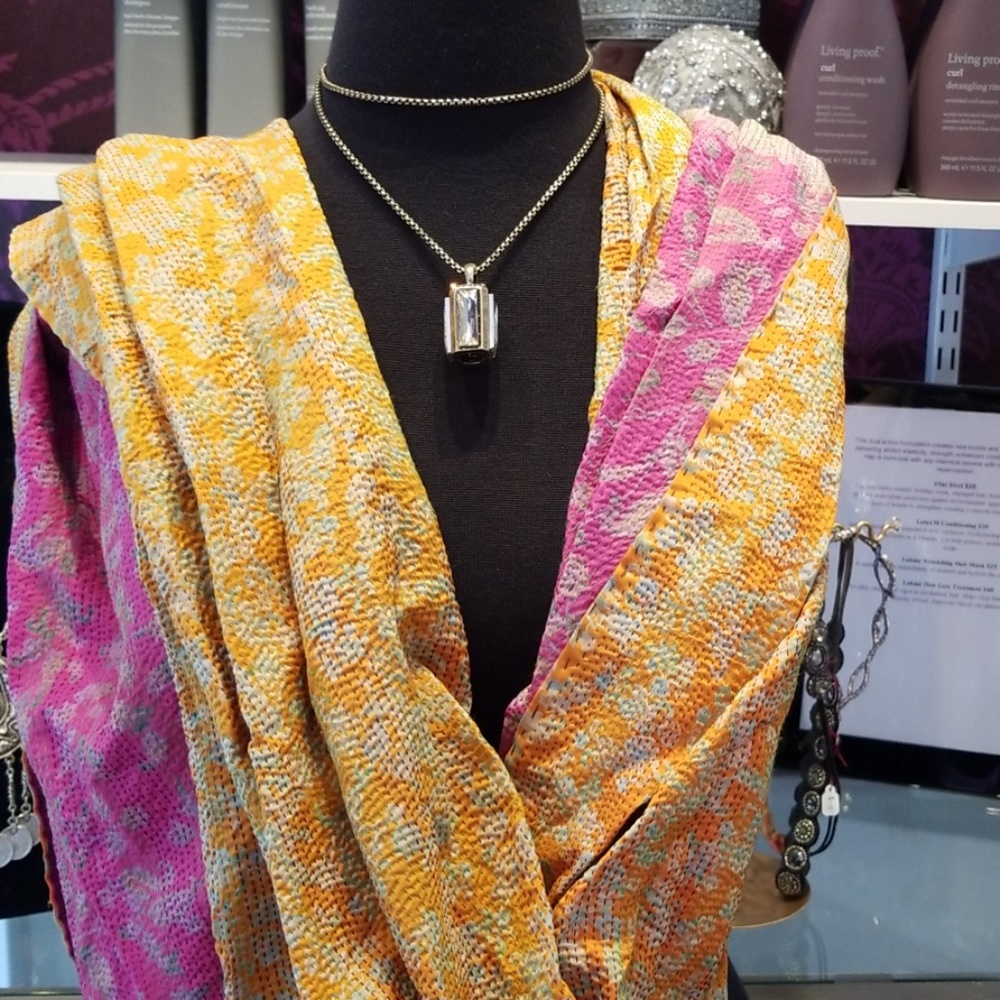 Necklace - Picture 4 of 4